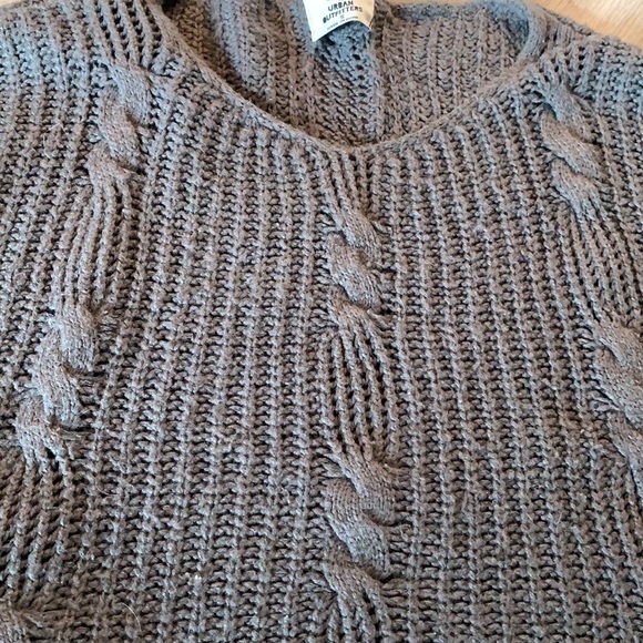 ✨2/$20✨Urban Outfitters slouchy sweater - Picture 2 of 2